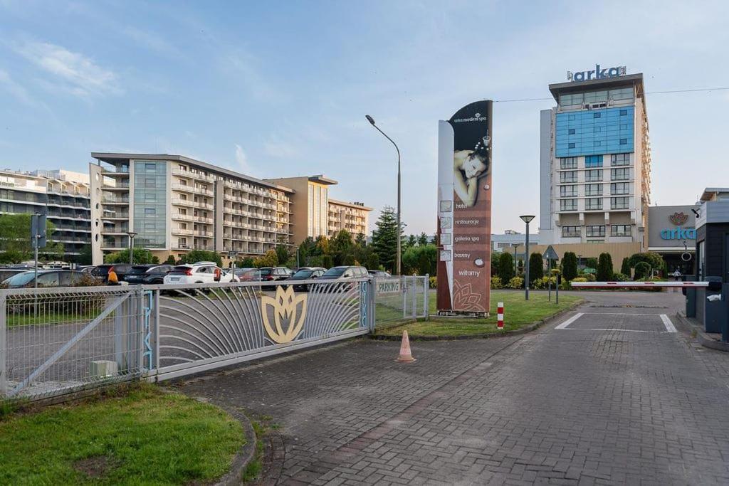 Apartament Ania Z Widokiem Na Morze W Hotelu Arka Kolobrzeg Exterior photo